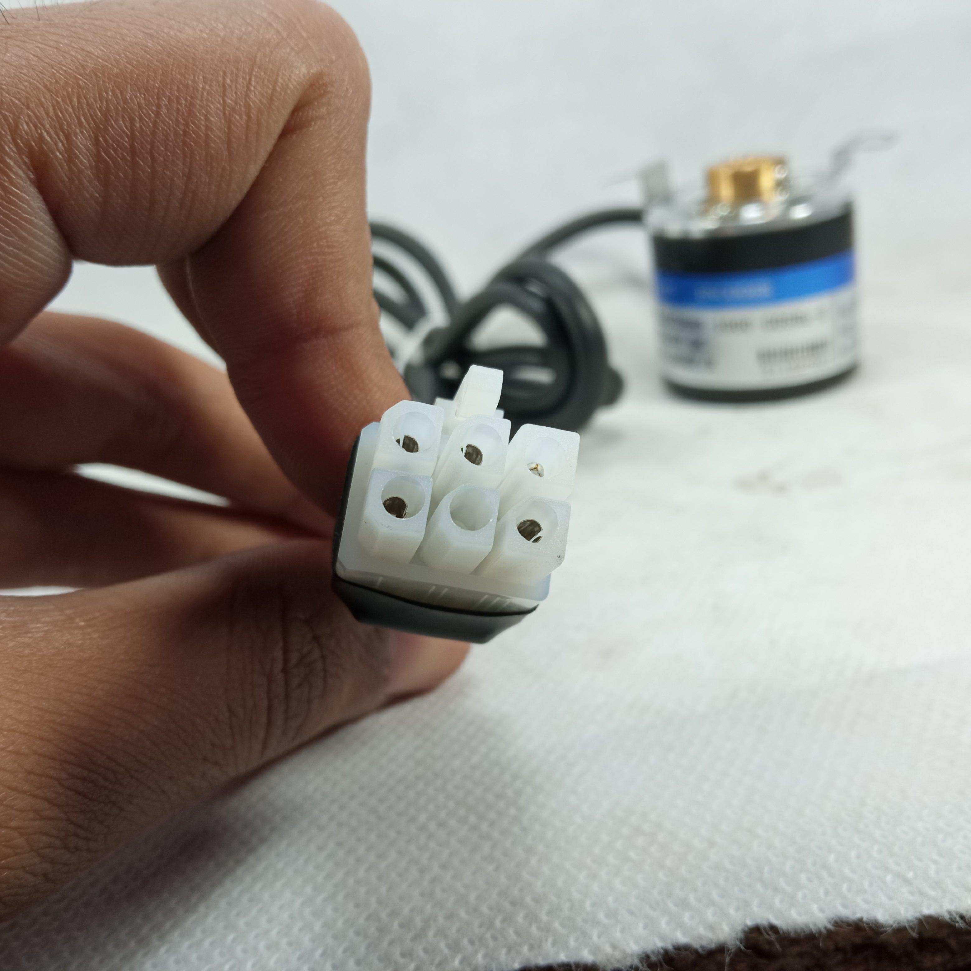 1000ppr 5V Encoder ABZ Pulses Hollow Shaft Incremental Encoder Digital Encoder in Pakistan