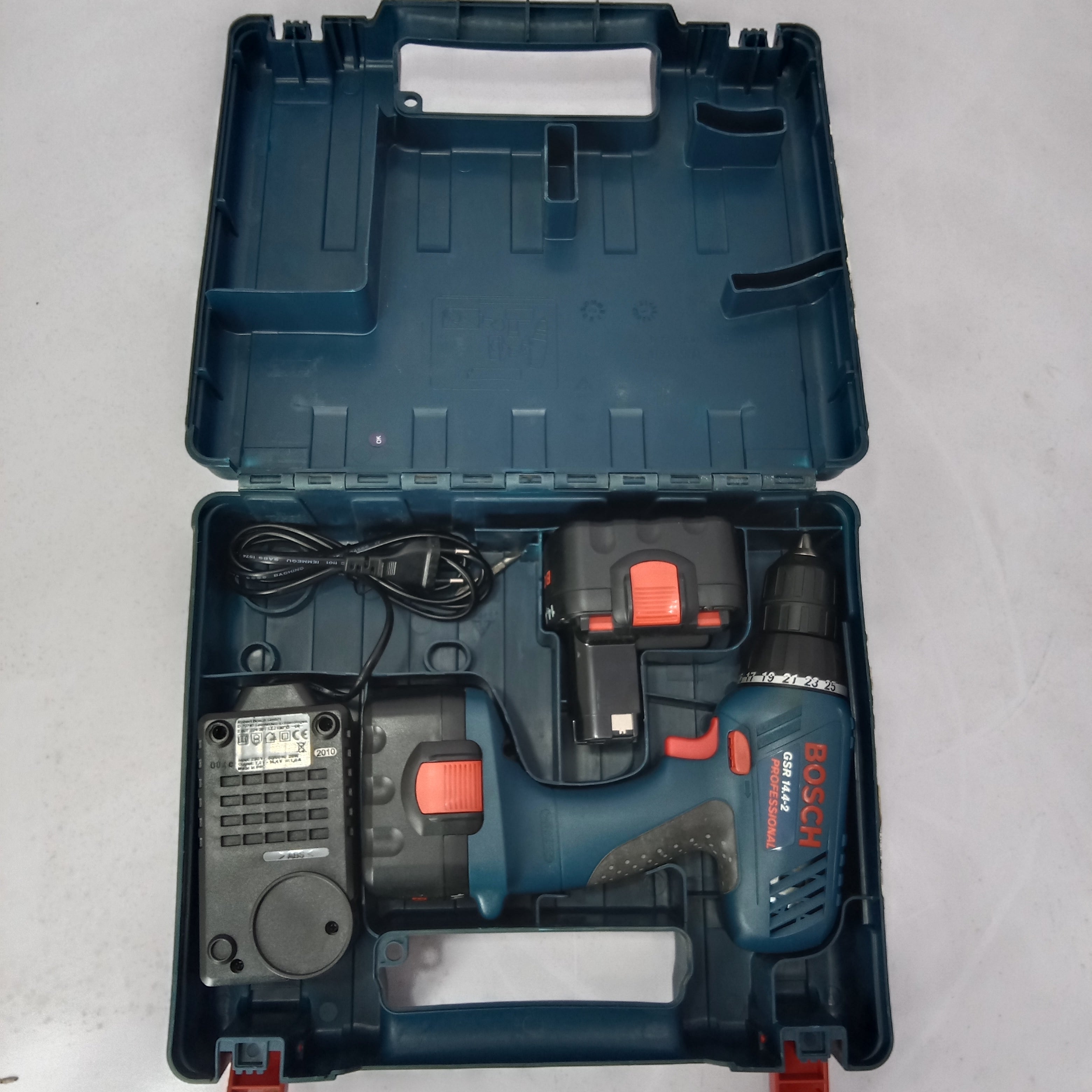 BOSCH GSR 14.4-2 Professional Drill Machine in Pakisttan