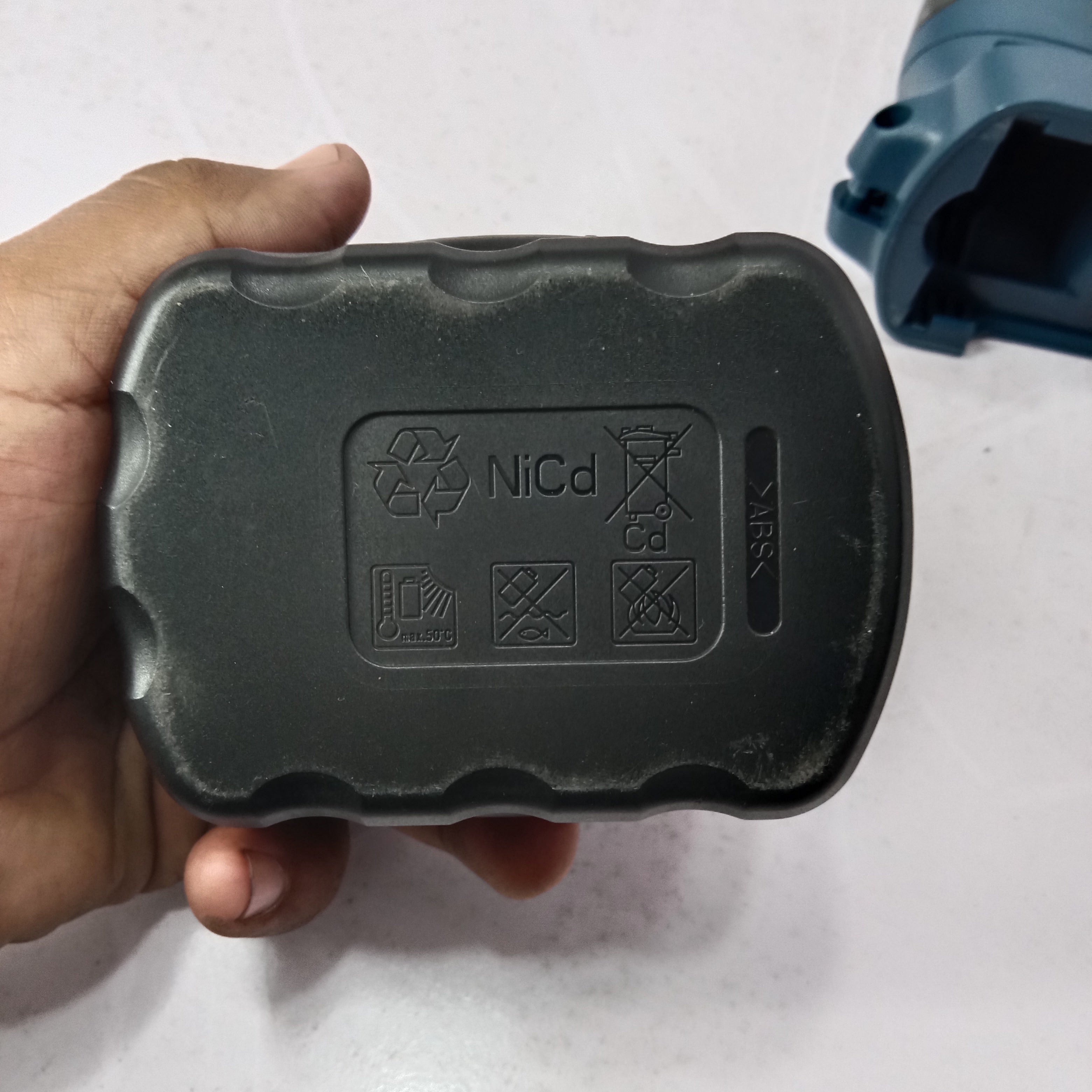 BOSCH GSR 14.4-2 Professional Drill Machine in Pakisttan